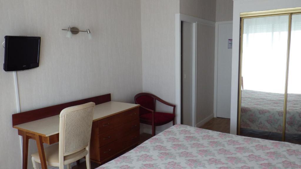 Les Embruns Hotel Royan Værelse billede